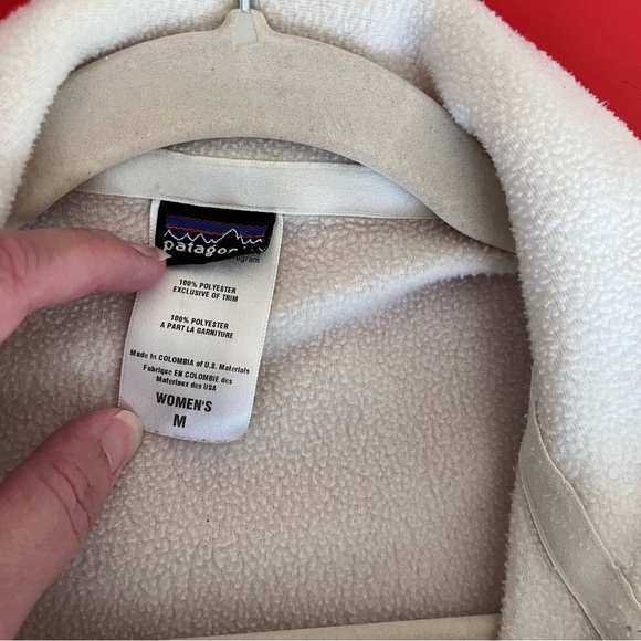 Patagonia fleece zip up hoodie jacket white cream women’s sz. Medium pockets - Picture 3 of 6